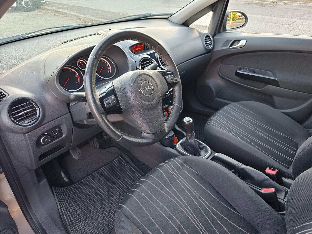 Opel Corsa 1.3 CDTI 75CV