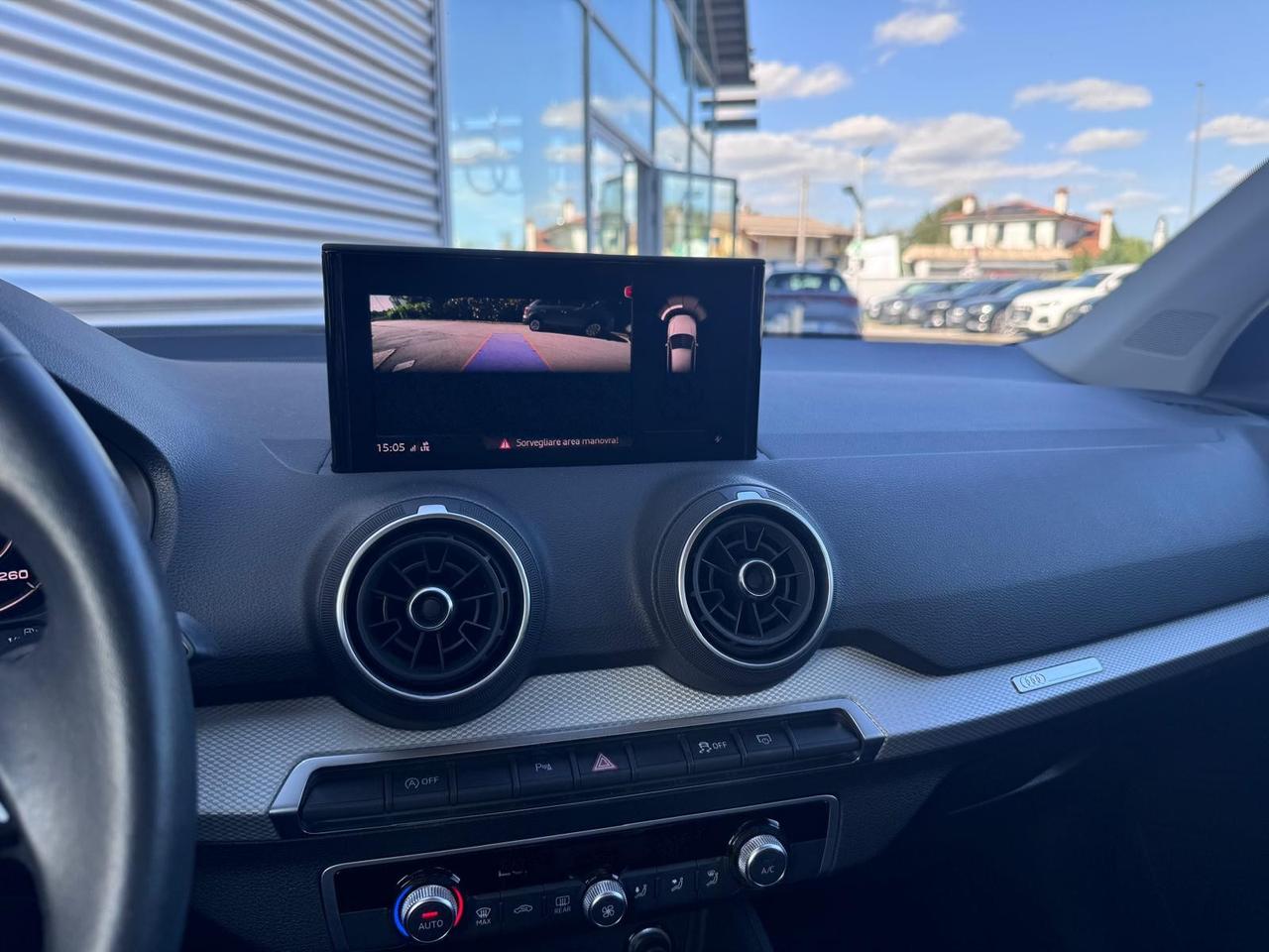 AUDI Q2 2.0 TDI S-TRONIC BUSINESS
