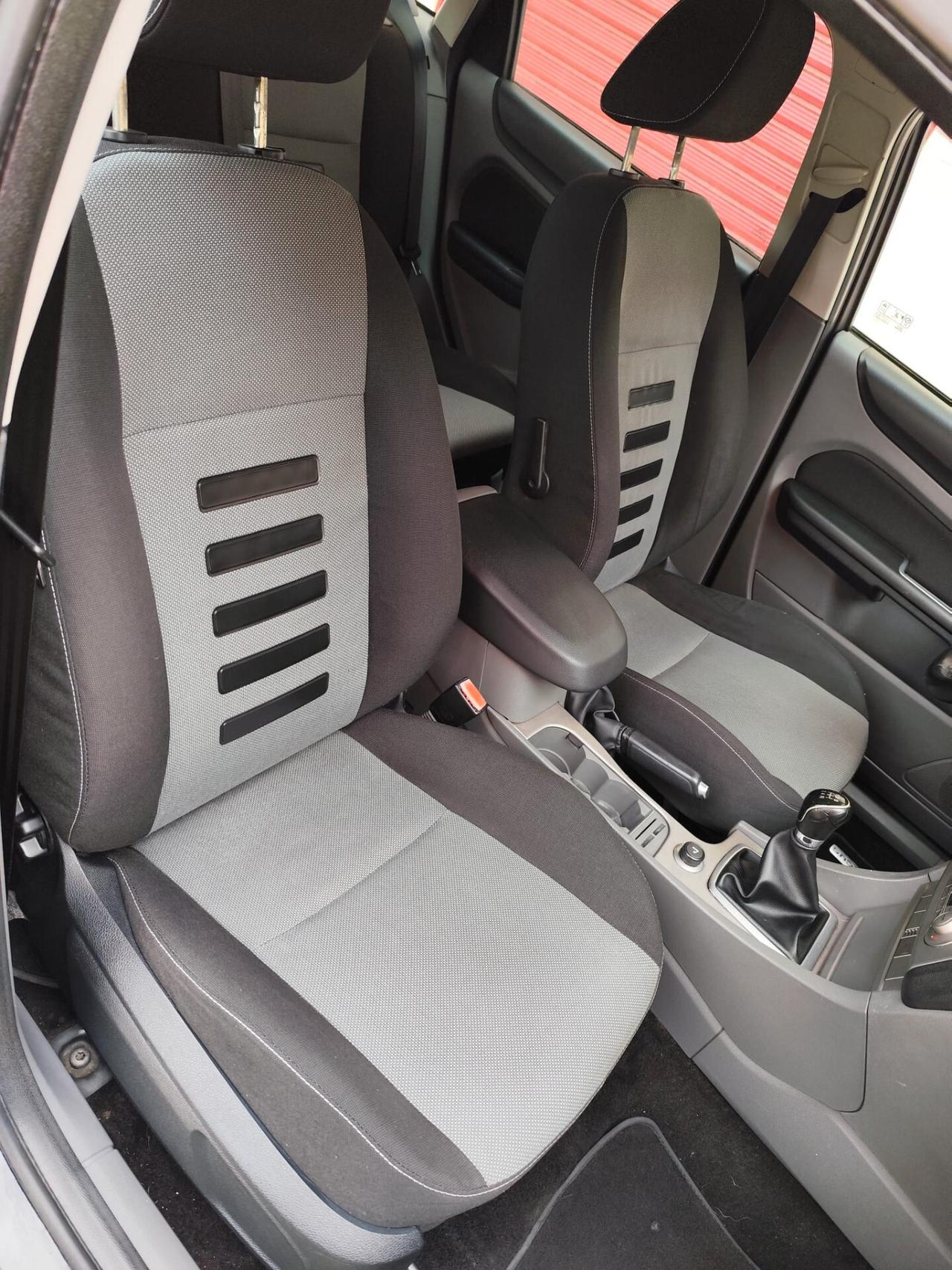 Ford Focus 1.6 TDCi (110CV) 5p. Tit. DPF