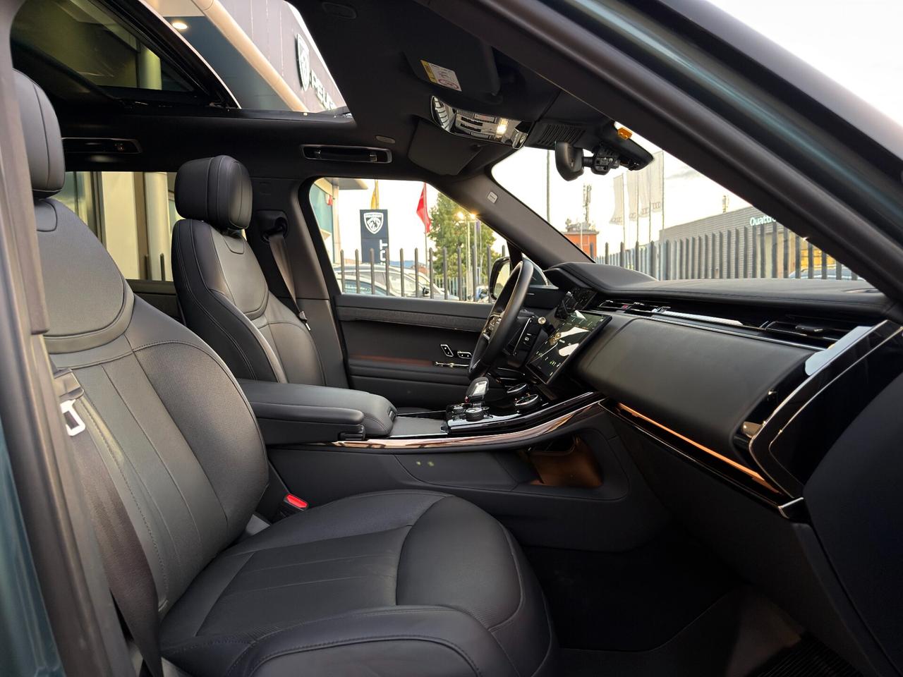 Land Rover Range Rover Sport Range Rover Sport 3.0di6mhev Dynamic SE 249cv auto