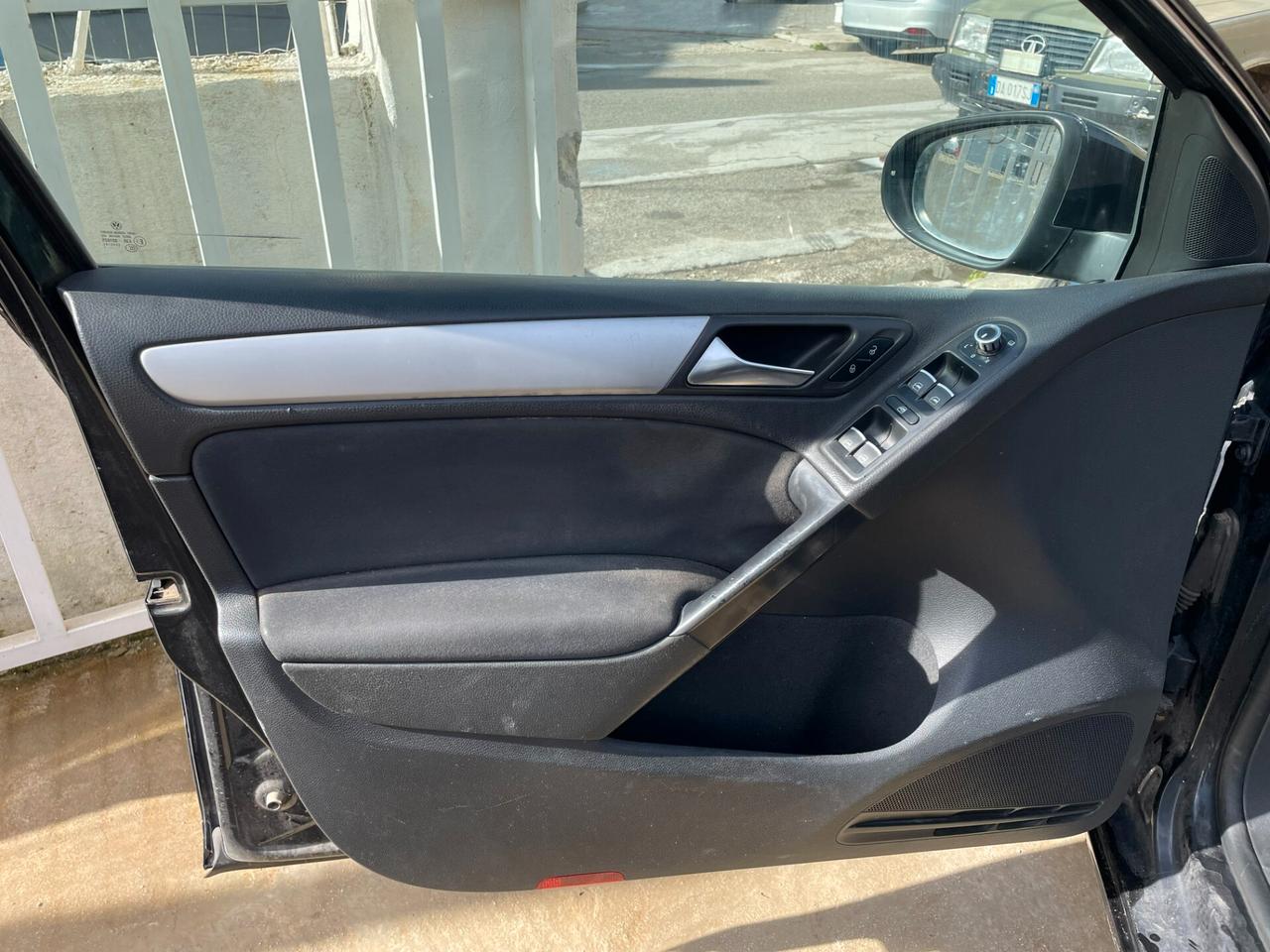 VOLKSWAGEN GOLF 6 1.6TDI HIGHLINE - AFFARI FINE ANNO