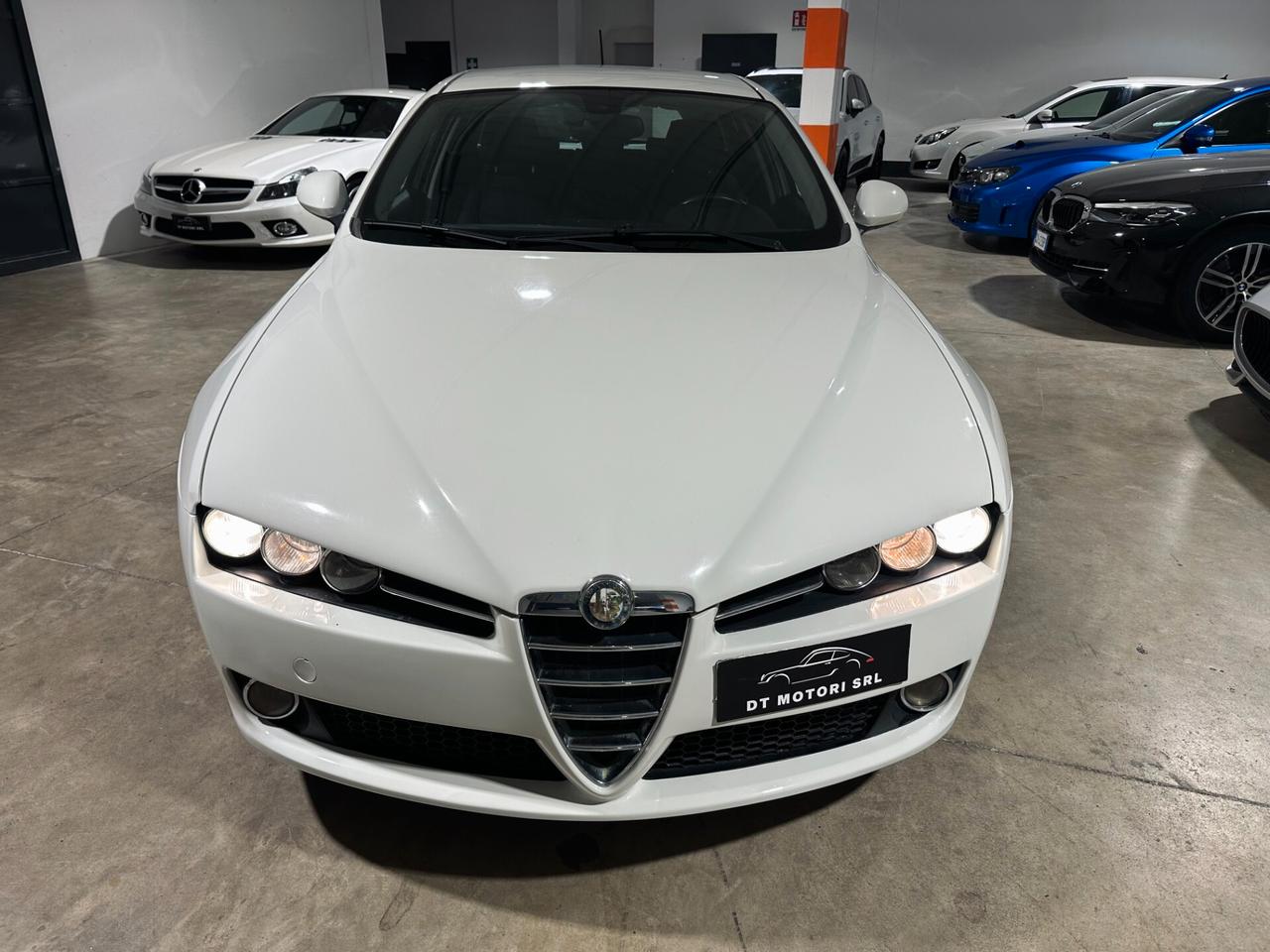 Alfa Romeo 159 1750 TBi Sportwagon BOOK SERVICE COMPLETO