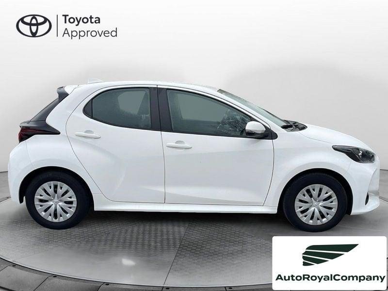 Toyota Yaris Hybrid Active MY21