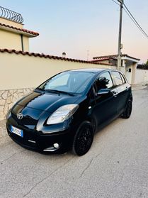 Toyota Yaris 1.3 benzina unico proprietario