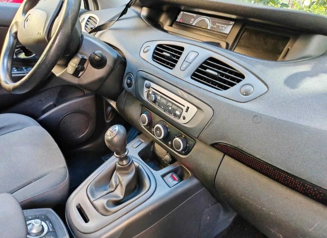 Renault Scenic monovolume OK neopatentati