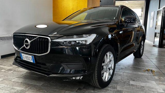 VOLVO XC60 B4 (d) AWD Geartronic Momentum