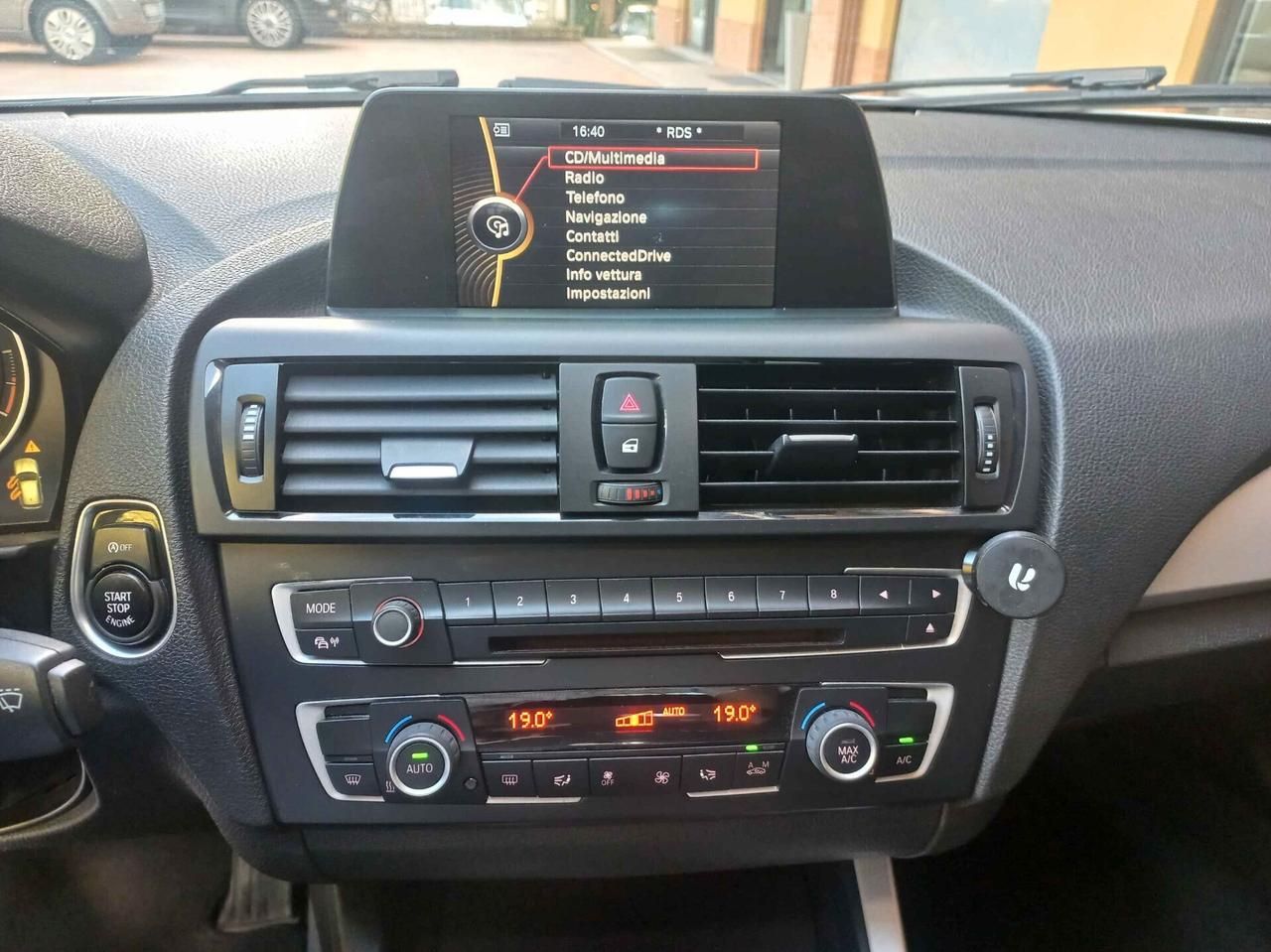 Bmw 118 118d 5p. Business