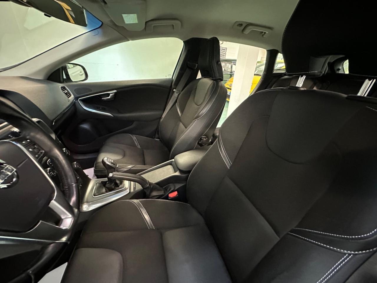 Volvo V40 D2 1.6 diesel (anche per neopatentati)