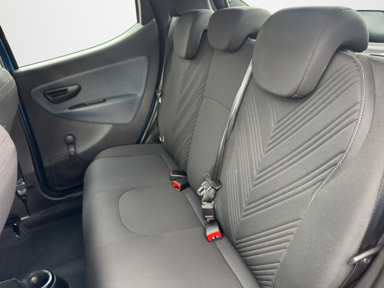Lancia Ypsilon 1.0 FireFly 5 porte S&S Hybrid Gold