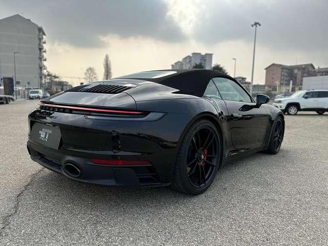 Porsche 911 Carrera 4 GTS Cabriolet