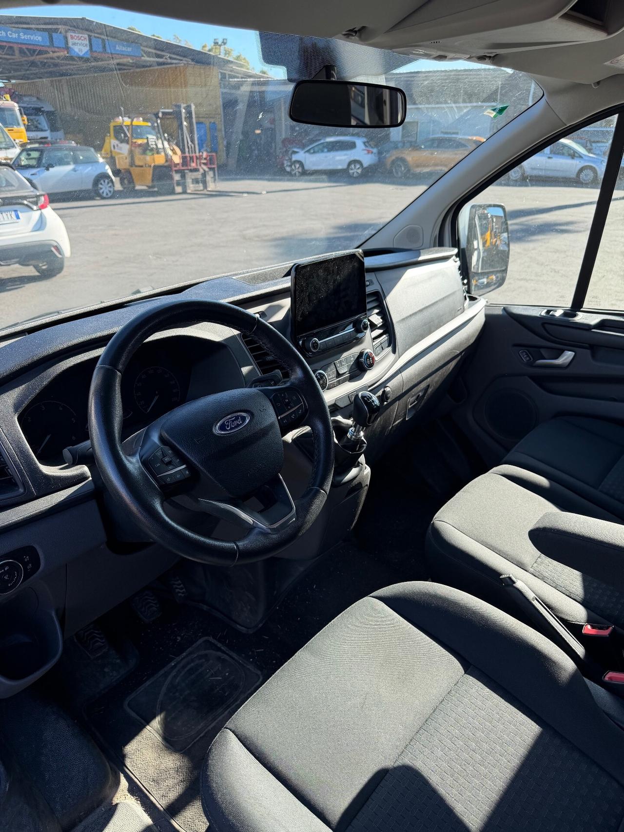 Ford Transit Custom 9 Posti Passo Lungo