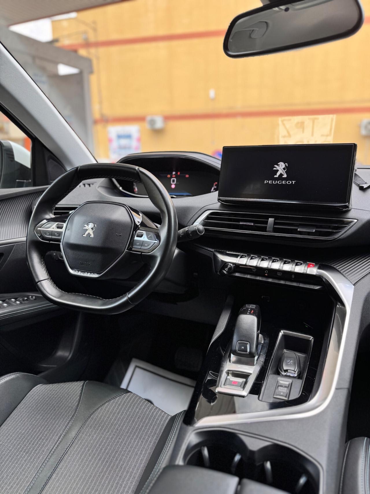 Peugeot 3008 BlueHDi 130 S&S EAT8 Allure