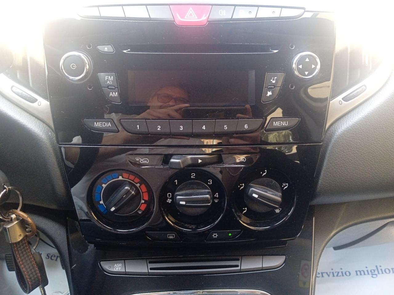 Lancia Ypsilon 0.9 TwinAir 85 CV 5 porte Metano Ecochic Silver