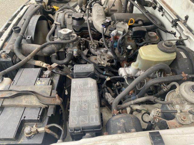 TOYOTA Hilux 2.4 TD 4WD 2/2 Extra Cab Pup. SR5