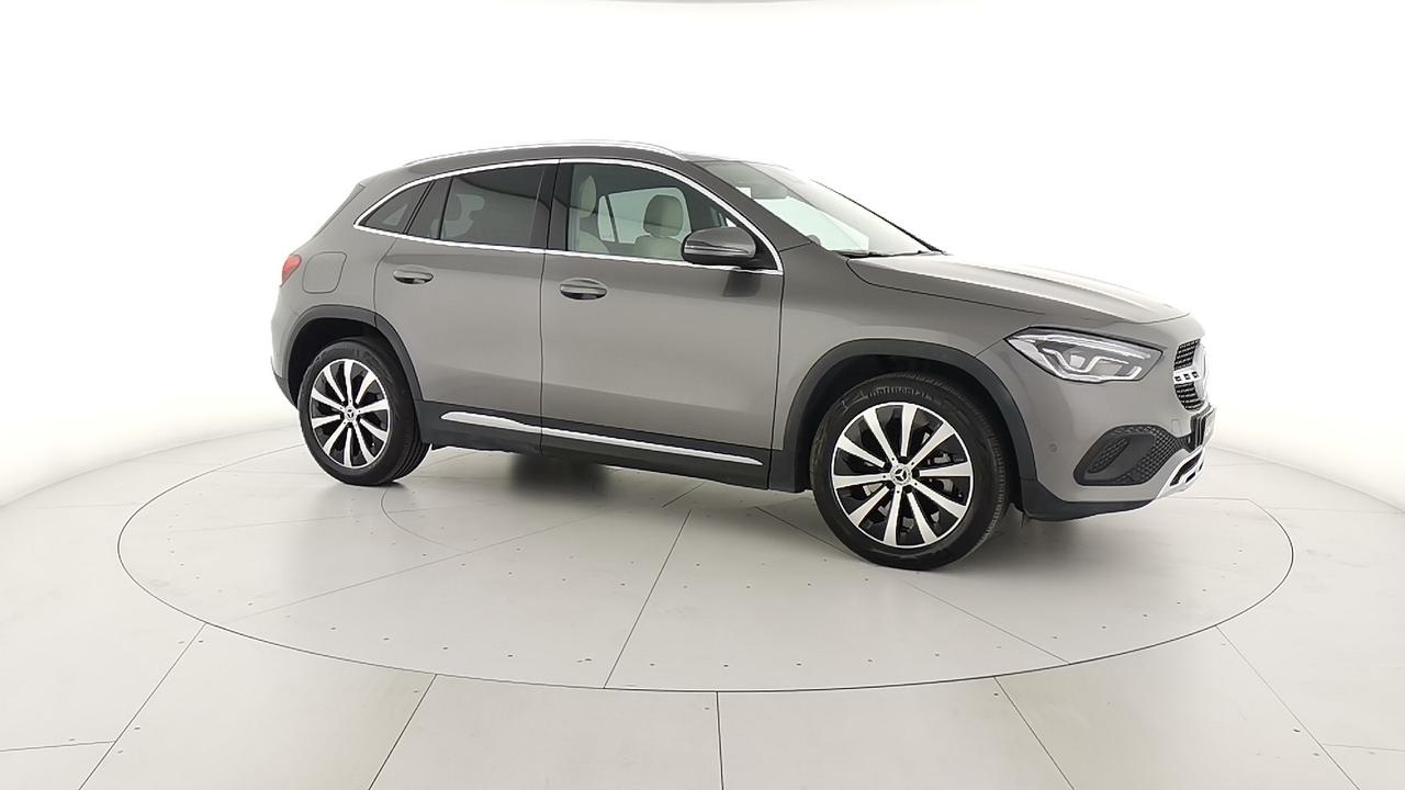 Mercedes-Benz GLA-H247 2020 - GLA 250 e phev (eq-power) Sport Plus auto