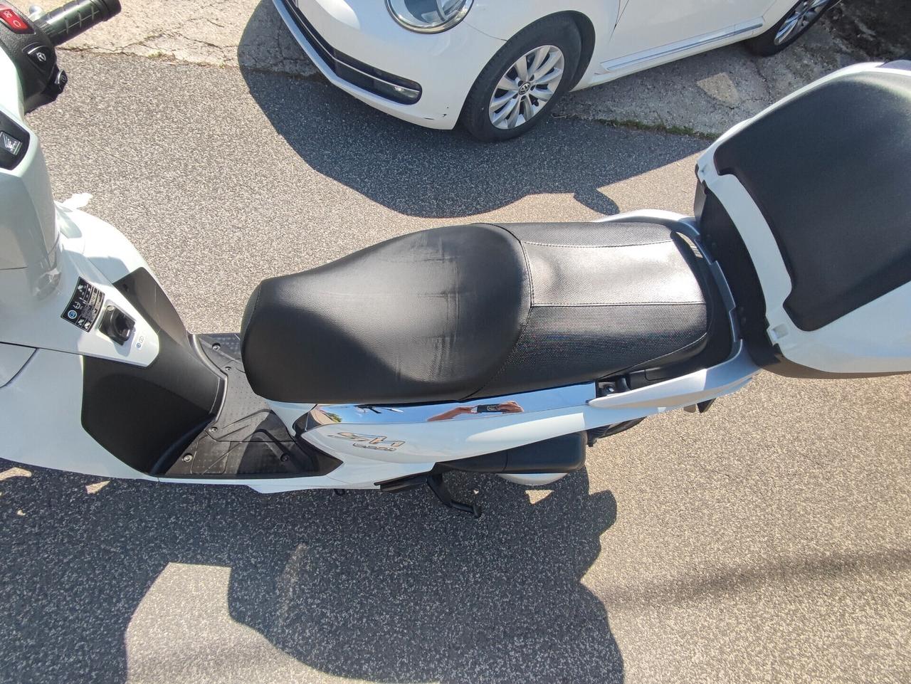Honda SH 300 i