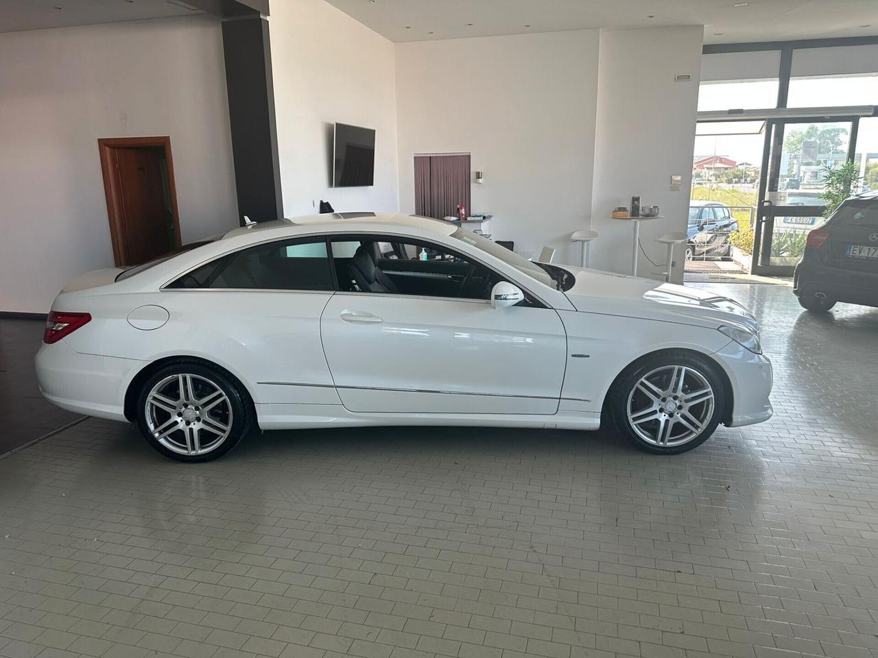 Mercedes-benz E 250 E 250 CDI BlueEFFICIENCY Avantgarde AMG