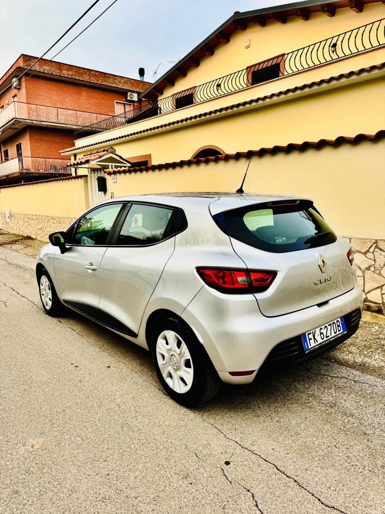 Renault Clio 1.2 75CV 5 porte Life