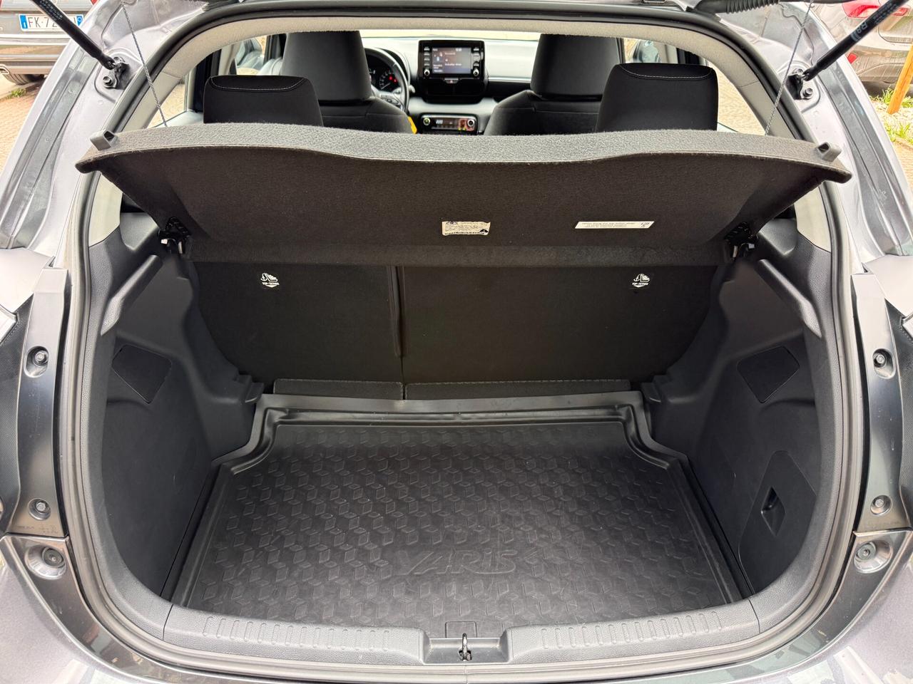 Toyota Yaris 1.5 Hybrid 5 porte Trend