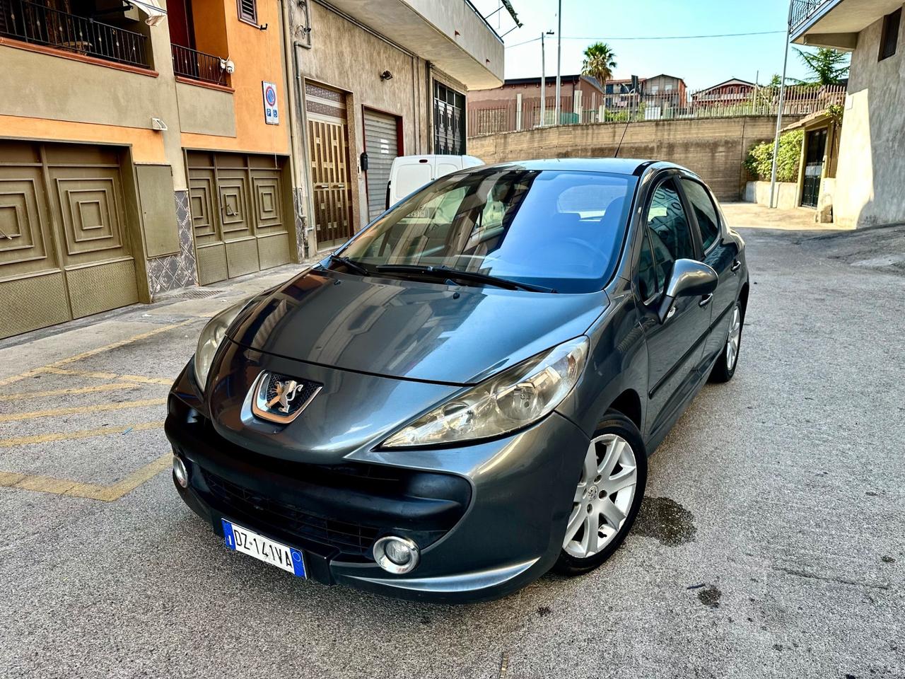 Peugeot 207 1.4 HDi 70CV 5p. Energie Sport
