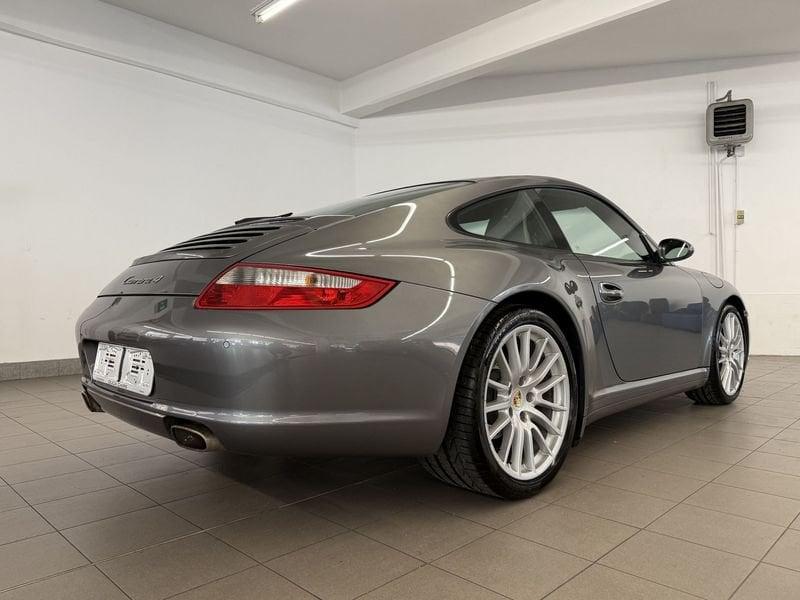 Porsche 911 911 Carrera 4 Coupé