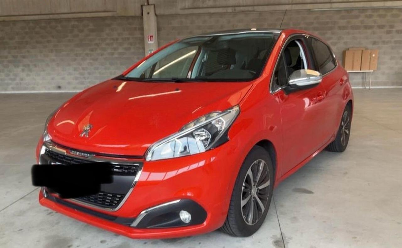 Peugeot 208 PureTech 82 5 porte Allure