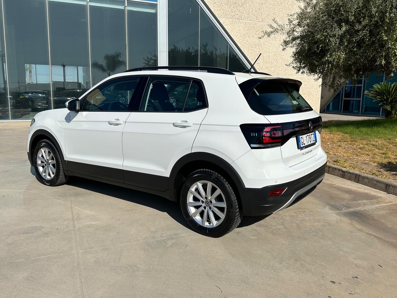 Volkswagen T-Cross 1.0 tsi Style possibilità noleggio no scoring
