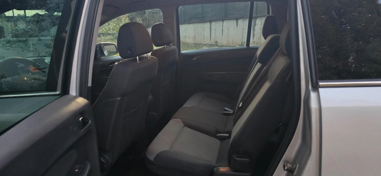 Opel Zafira 1.6 16V VVT One