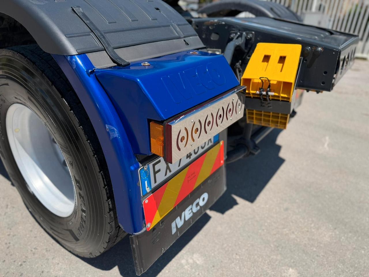 IVECO HI WAY 500