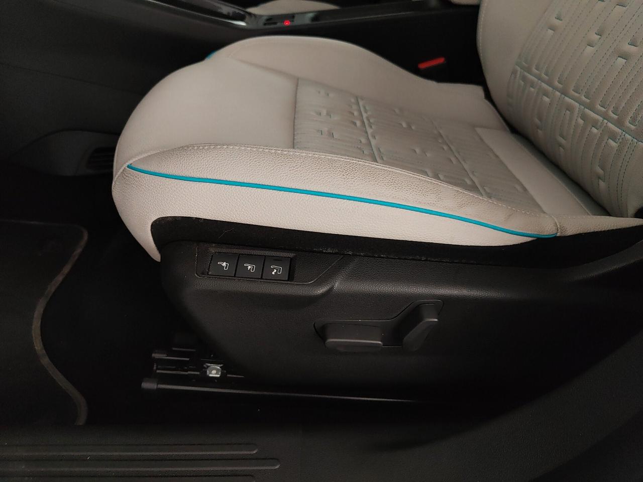 Fiat 600 Hybrid 110 CV DCT MHEV La Prima