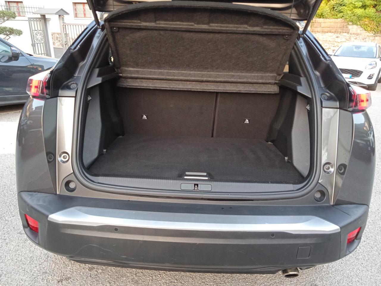 Peugeot 2008 BlueHDi 130 S&S EAT8 Allure