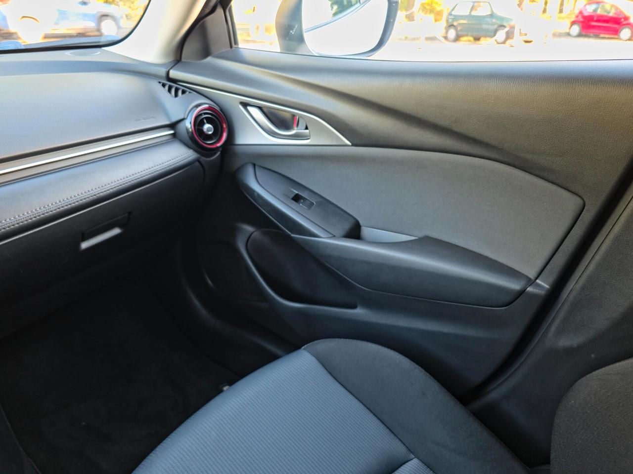 Mazda CX-3 1.5L Skyactiv-D Luxury CV-105 Edition E6B Manuale NEO 2017