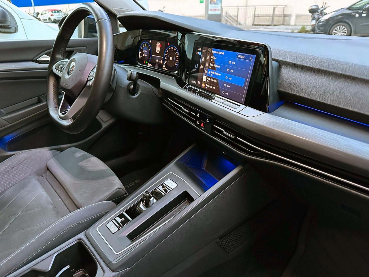 Volkswagen Golf 1.5 TGI DSG Style Metano Interni Alcantara Virtual Cockpit