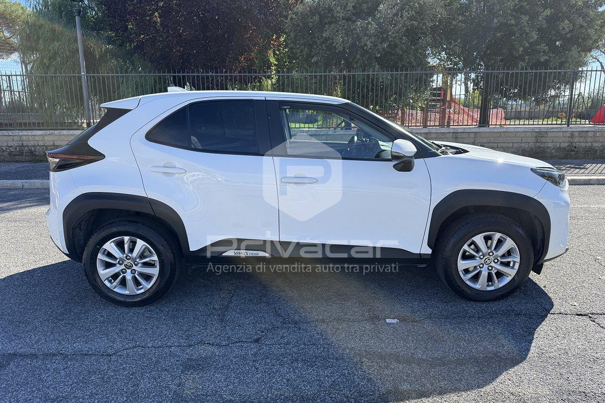 TOYOTA Yaris Cross 1.5 Hybrid E-CVT Business