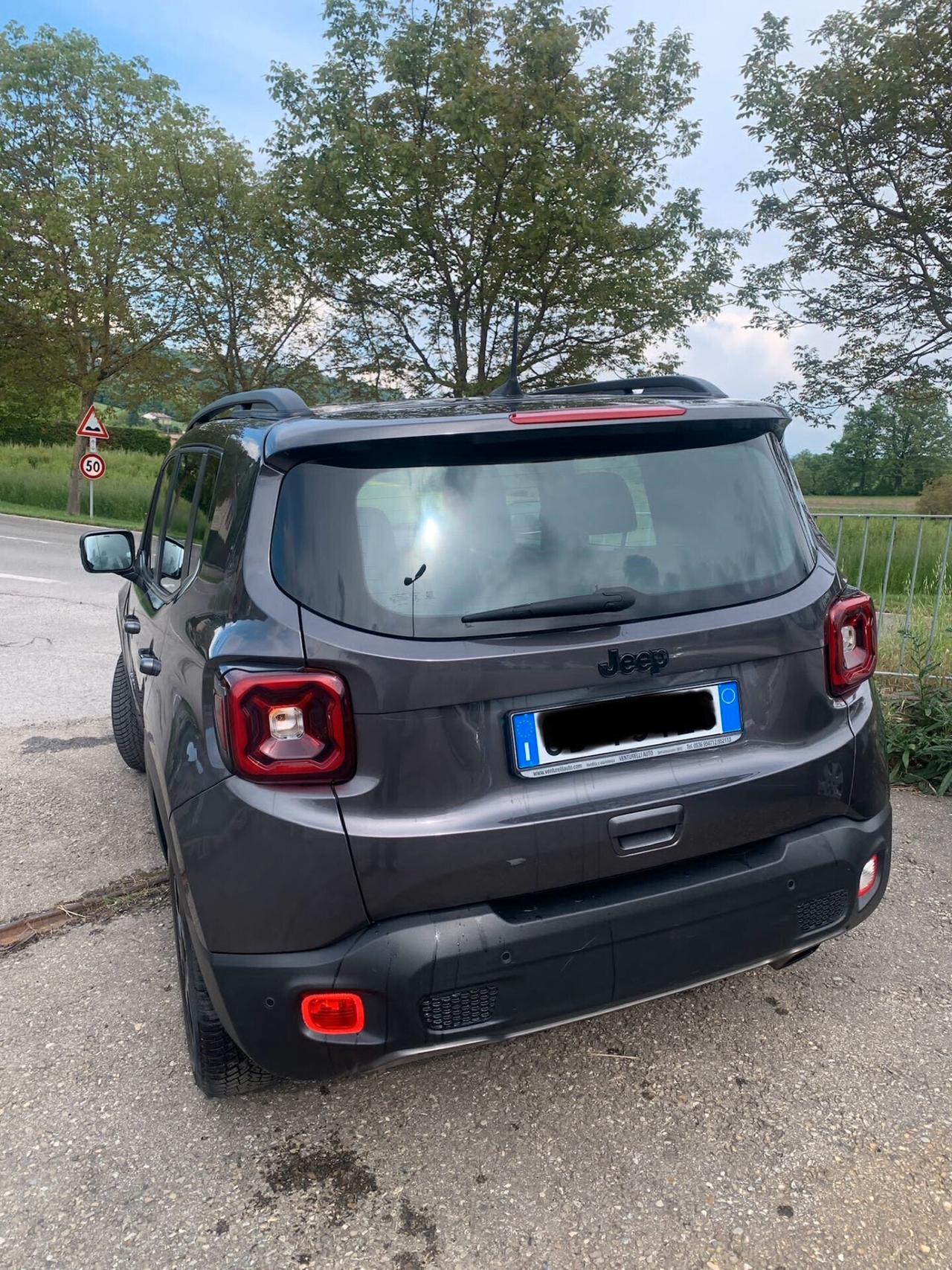 Jeep Renegade benzina - 2 r - neo patentati- unico proprietario del 2020 - 74000 km - in ottime condizioni