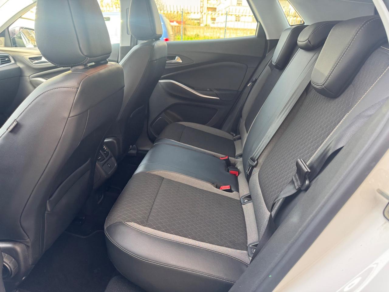 Opel Grandland 1.5 diesel Ecotec aut. Business Elegance