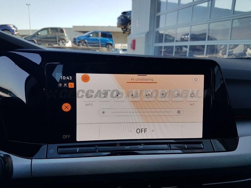 Volkswagen Golf VIII 2020 2.0 tdi Life 115cv dsg