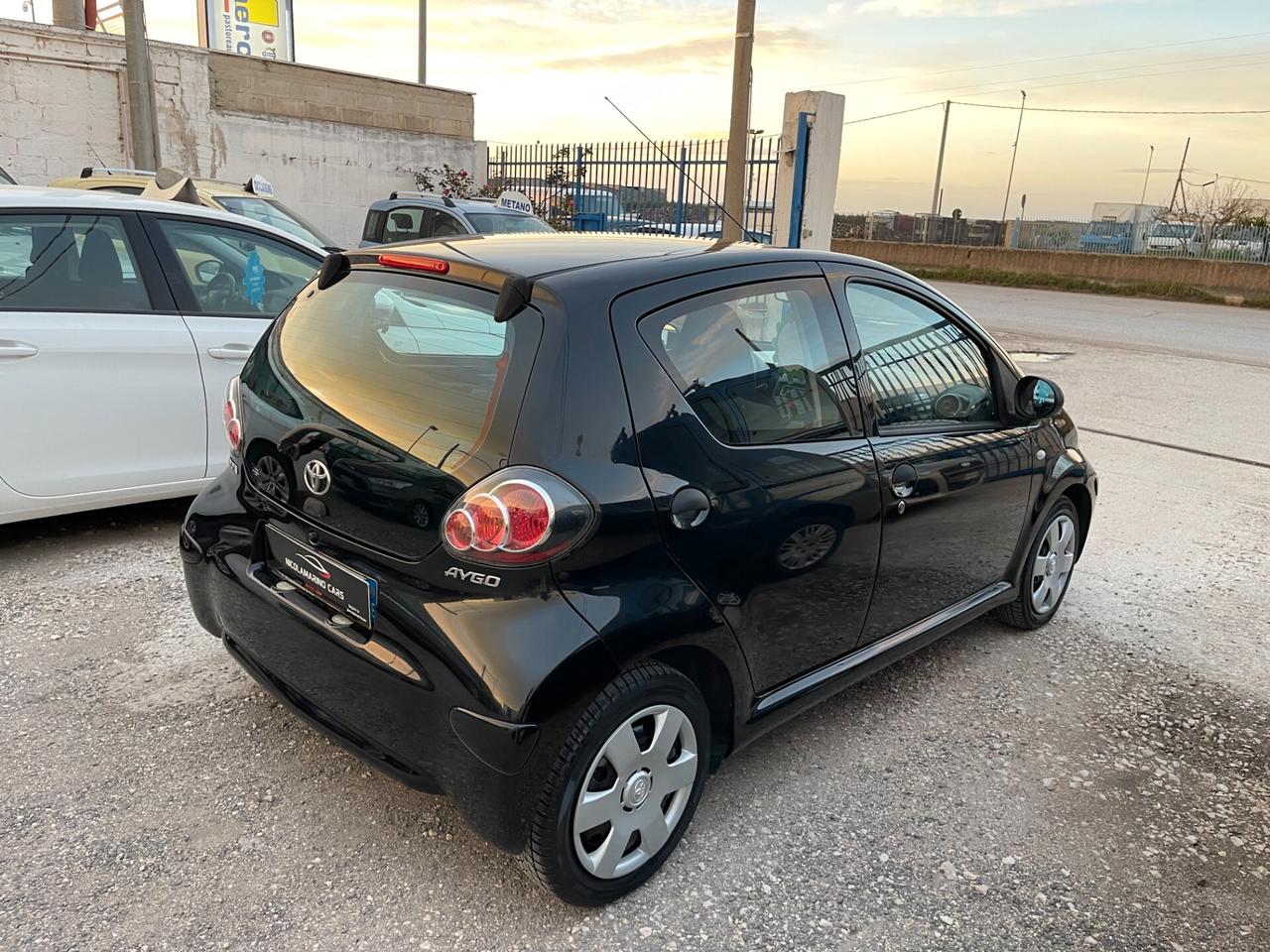 Toyota Aygo 1.0 12V VVT-i 5 porte Now