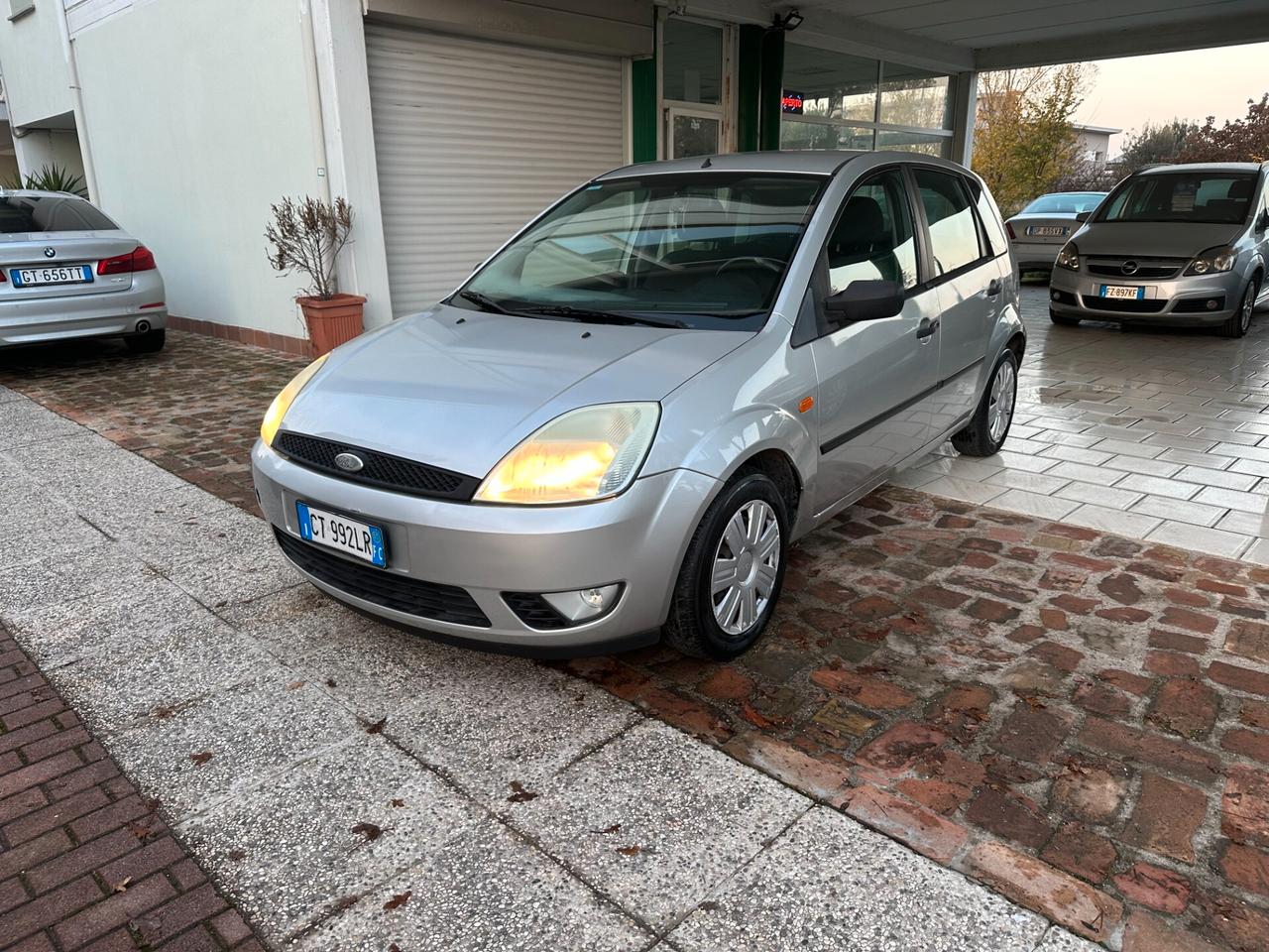 Ford Fiesta 1.4 TDCi NEOPATENTATI (12 RATE)
