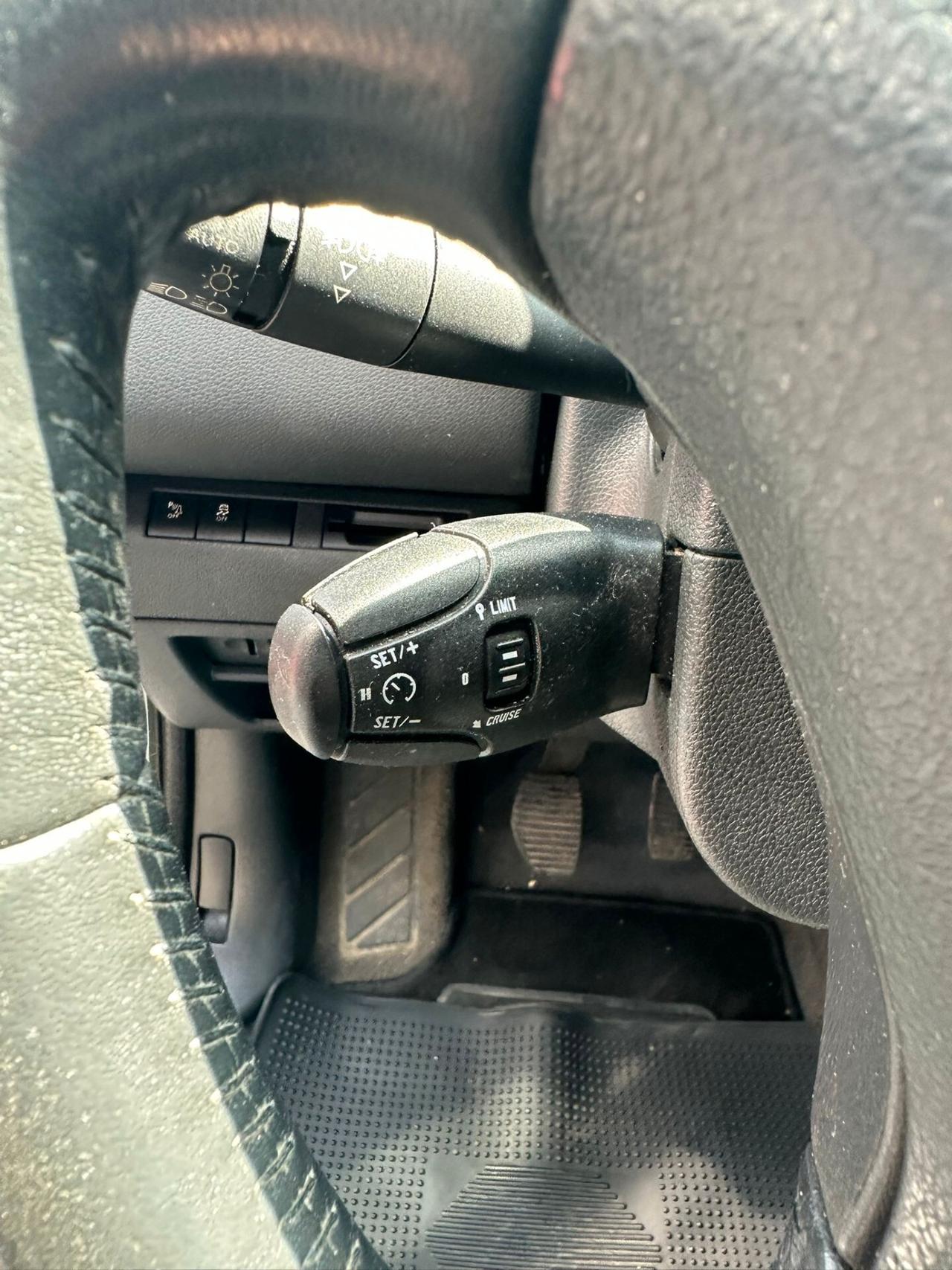 Peugeot 3008 1.6 HDi 115CV Active