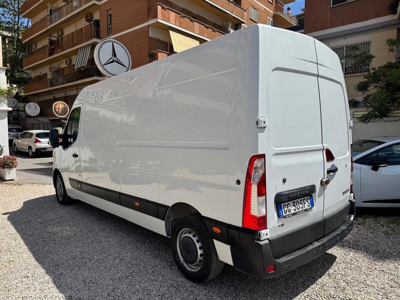 RENAULT Master T35 2.3 dCi 135CV L3H2