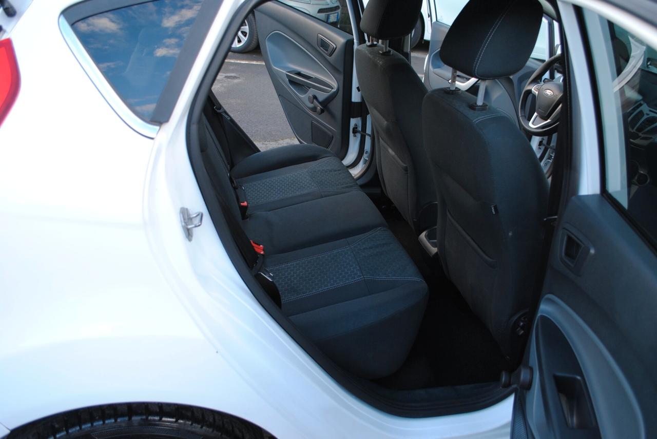 FORD FIESTA 1.2 82 CV OK NEOPATENTATI