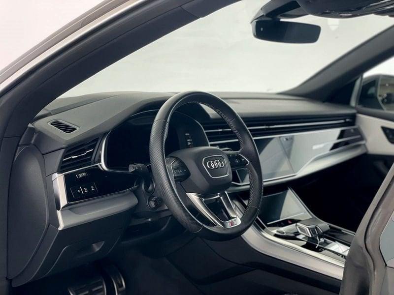 Audi Q8 Q8 45 TDI quattro tiptronic Sport