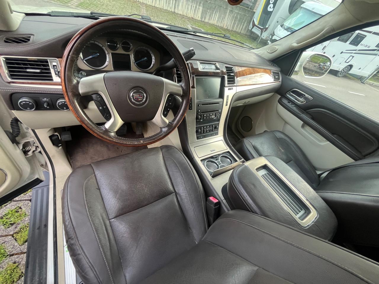 Cadillac Escalade 6.0 V8 aut. Platinum Edition Hybrid