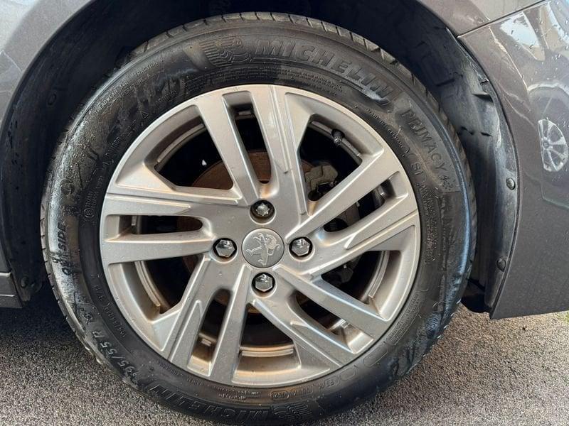 Peugeot 208 208 1.2 s&s 75cv my20 x neopatentati