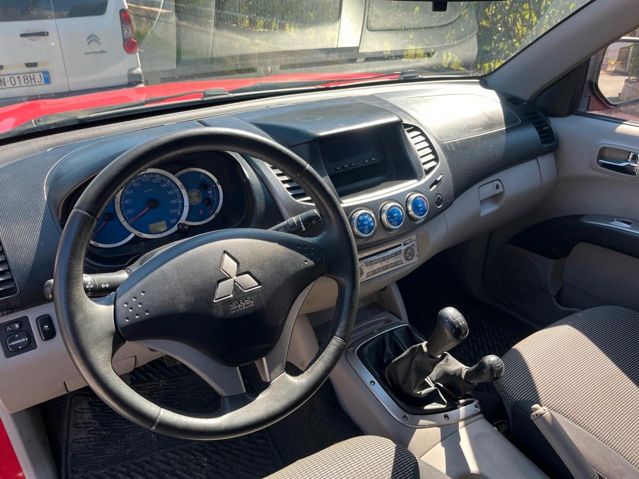 Mitsubishi L200 2.5 DI-D/136CV Club Cab Insport
