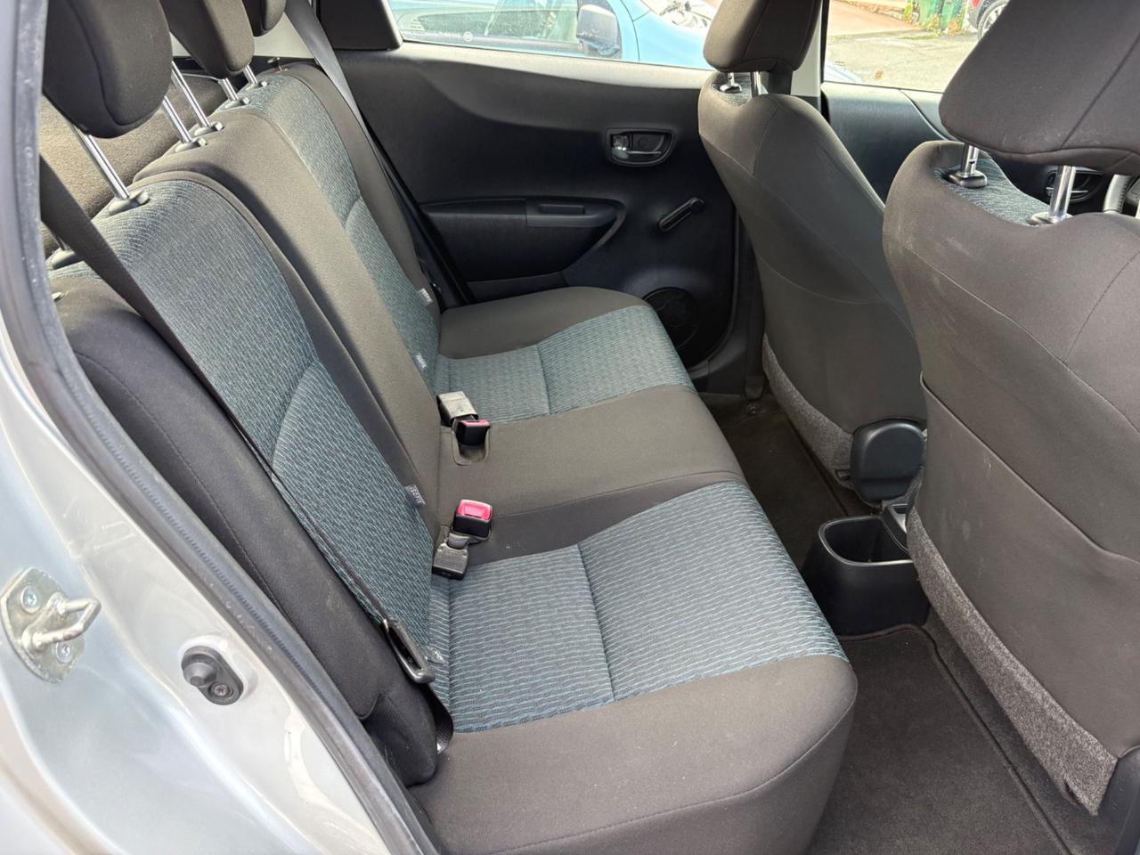 Toyota Yaris 1.0 5 porte