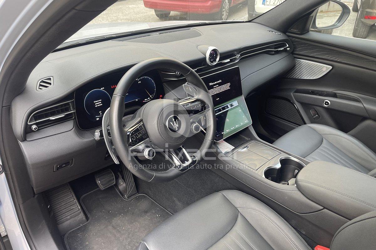 MASERATI Grecale MHEV 300 CV AWD GT