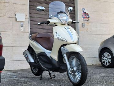 Piaggio - Beverly 300 - i.e.
