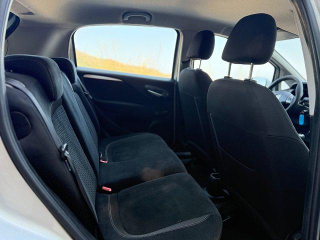 FIAT Punto Lounge 1.2 8V 5 porte GUIDABILE DAI NEOPATENTATI
